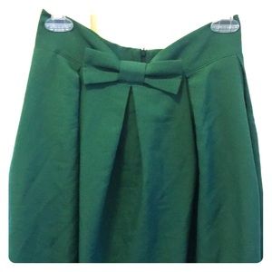 Green A-line skirt